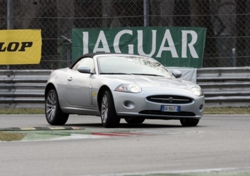 Dunlop per la Jaguar XK