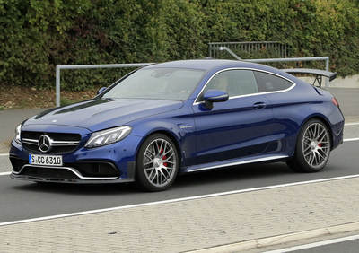 Mercedes C63 AMG: allo studio una versione R?