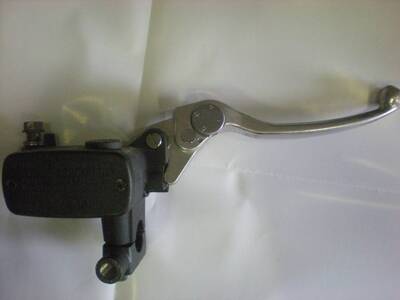 CORPO POMPA FRENO + LEVA Kymco