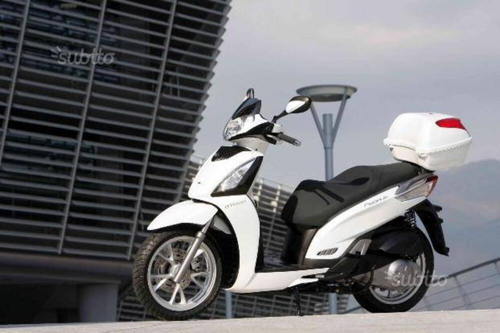 Kymco People 300i GT ABS (2010 - 17)