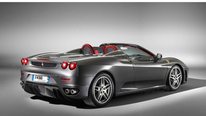 Usain Bolt sulla F430 Spider