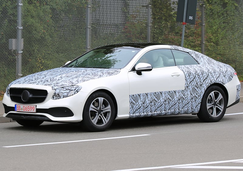 Nuova Mercedes Classe E Coup&eacute; 2018: eccola durante i test