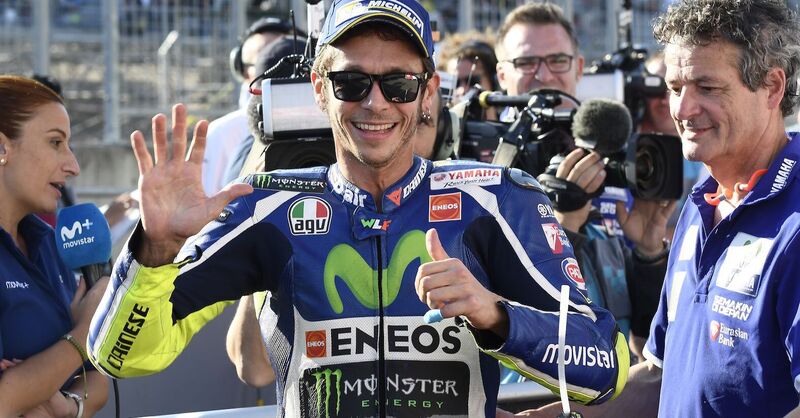 MotoGP. Rossi: &ldquo;Che figata la sfida con Marquez e Lorenzo&rdquo;