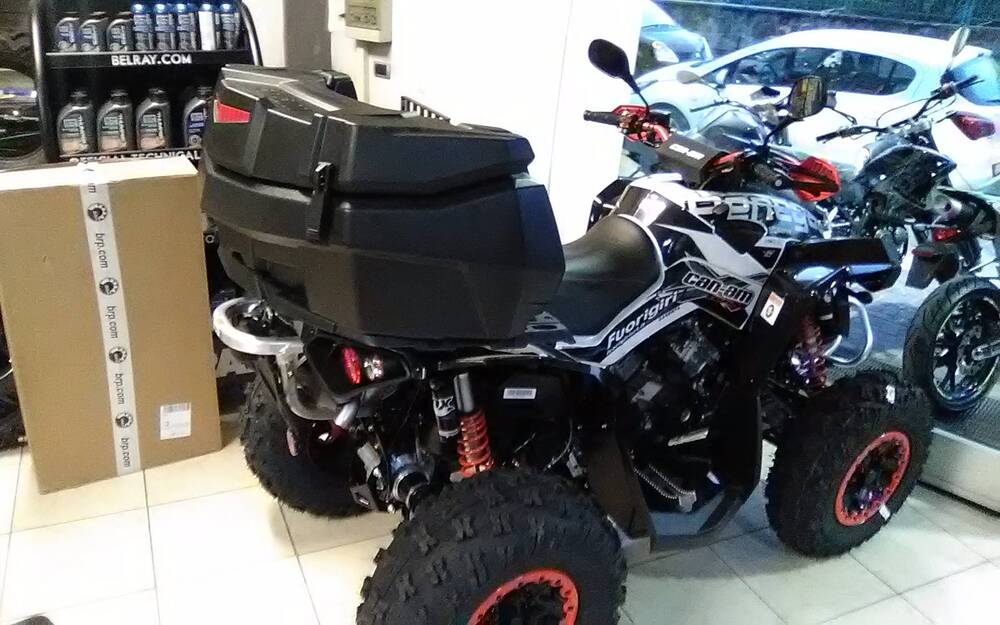 BAULE CAN AM RIGIDO (2)