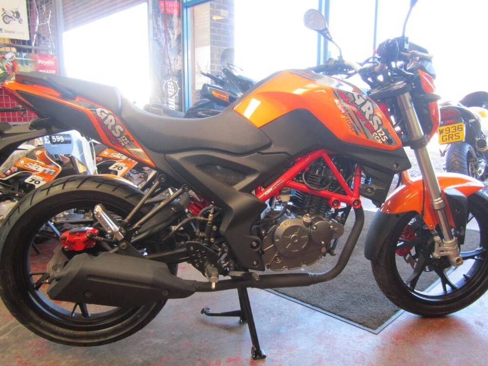 KSR Moto GRS 125 4T (2014 - 16) (2)