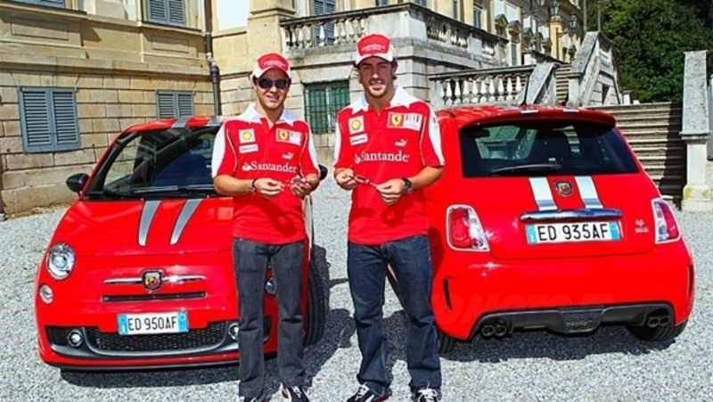 Consegnate le Abarth 695 &ldquo;Tributo Ferrari&rdquo; a Massa e Alonso