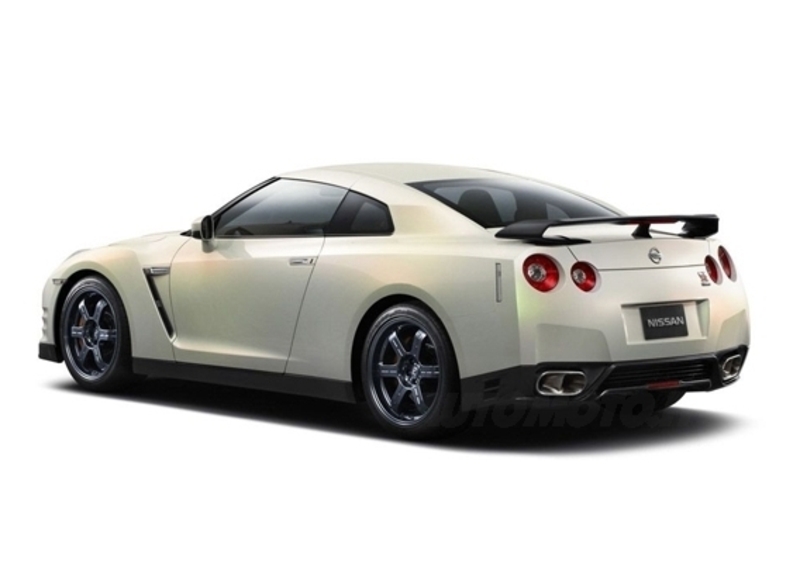 Nissan GT-R facelift: in concessionaria nel 2011