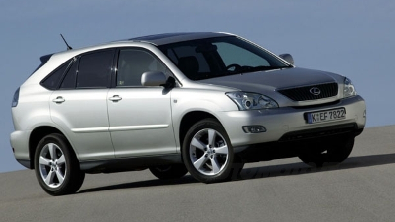 Lexus richiama RX 300, IS250, IS 220d e GS 300