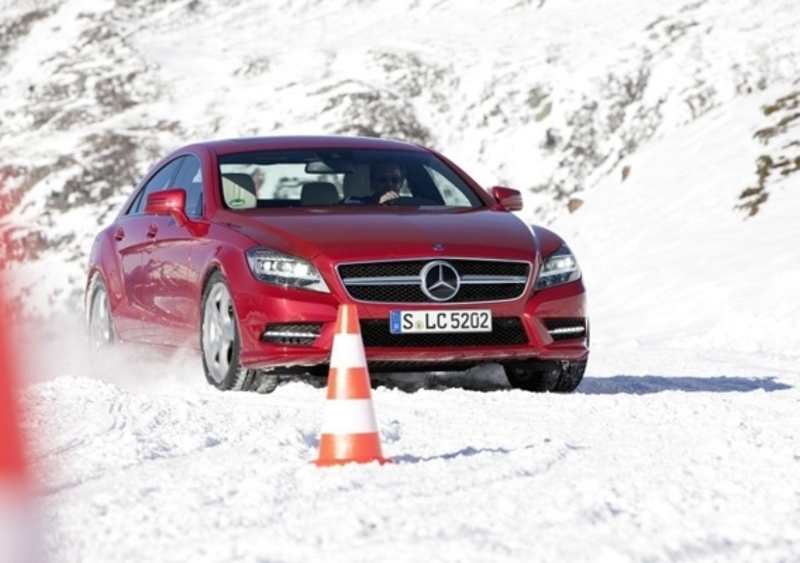 BlueEFFICIENCY: arrivano CLS 350 CDI 4MATIC e CLS 500 4MATIC