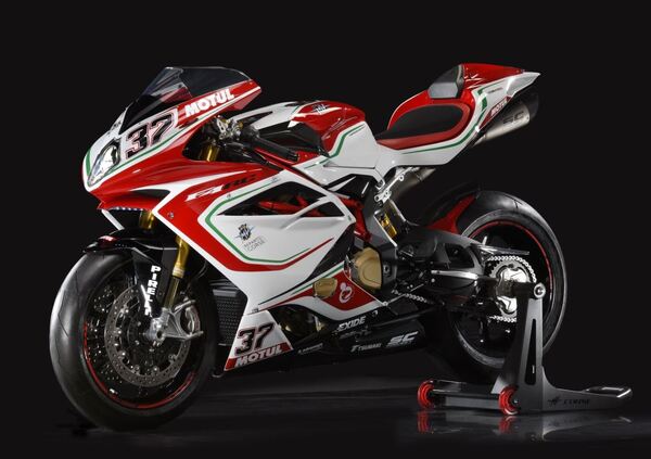 MV Agusta F4 RC, la replica da 212 cv 