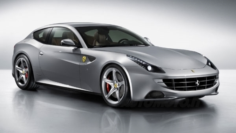 Ferrari FF: eccola in abito grigio