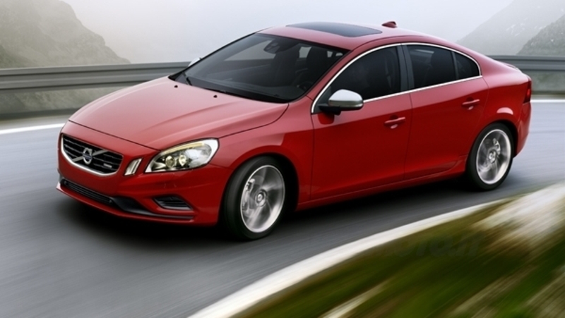 Volvo V60 ibrida plug-in: su strada nel 2012