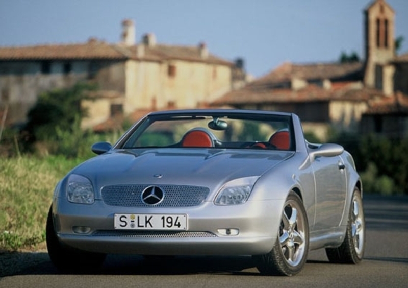 Nuova Mercedes SLK: 15 anni di evoluzione