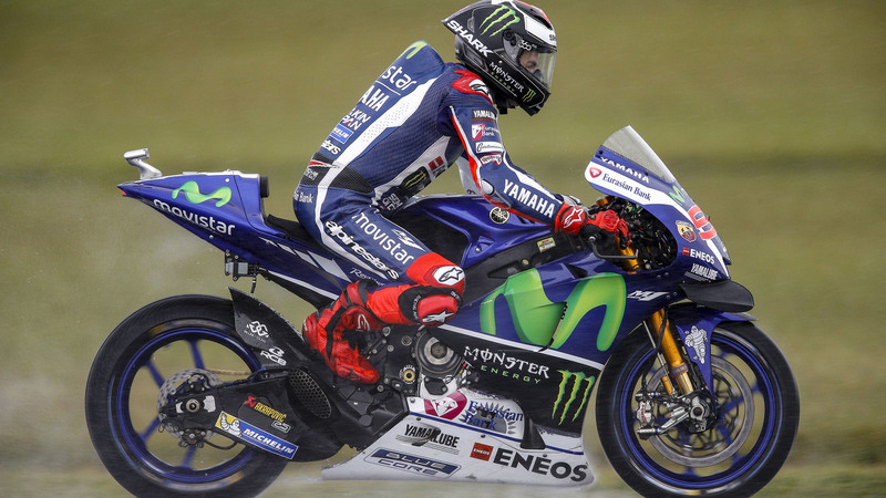 MotoGP. Lorenzo ancora in crisi sull'acqua