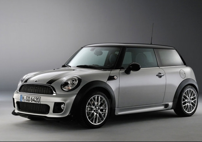 Mini e Mini Cabrio: ecco il kit JCW per tutti i motori