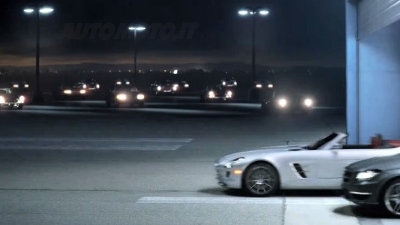 Mercedes SLS AMG Roadster - debutta al Super Bowl