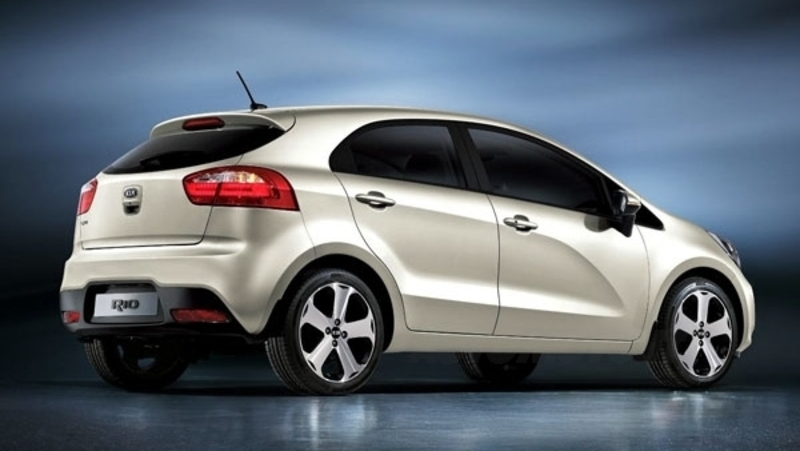 Nuova Kia Rio: prime immagini ufficiali