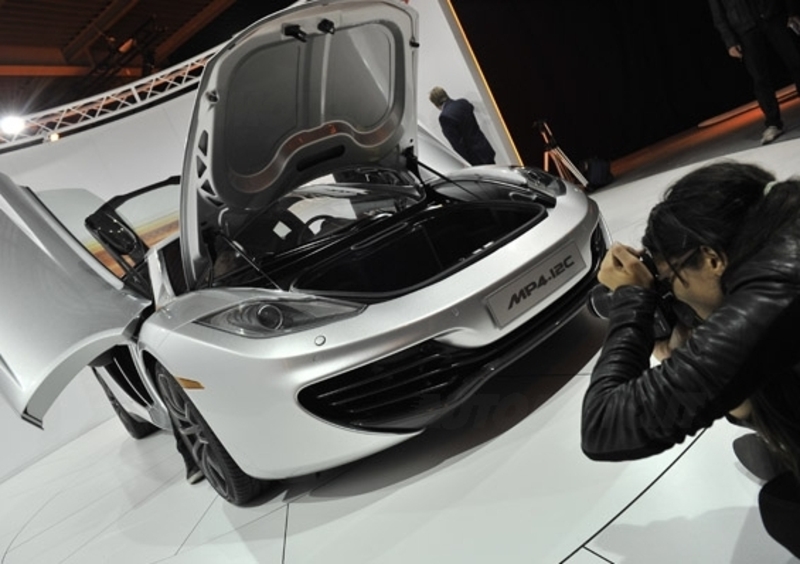 McLaren MP4-12C: le prestazioni ufficiali