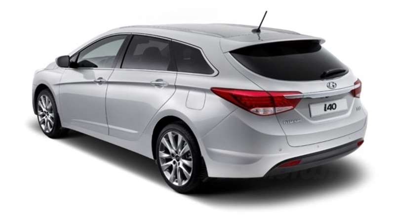 Hyundai i40 Wagon: prime immagini ufficiali