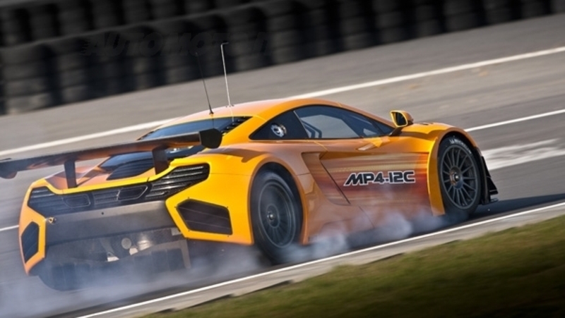 McLaren MP4-12C GT3 - primo shakedown