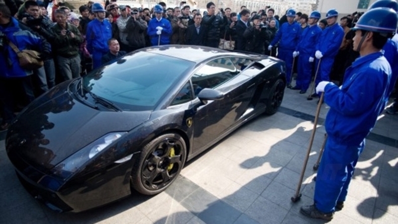 Gallardo distrutta in Cina: la verit&agrave; viene a galla