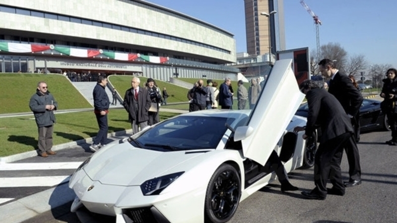 Debutto su strada per la Aventador LP700-4