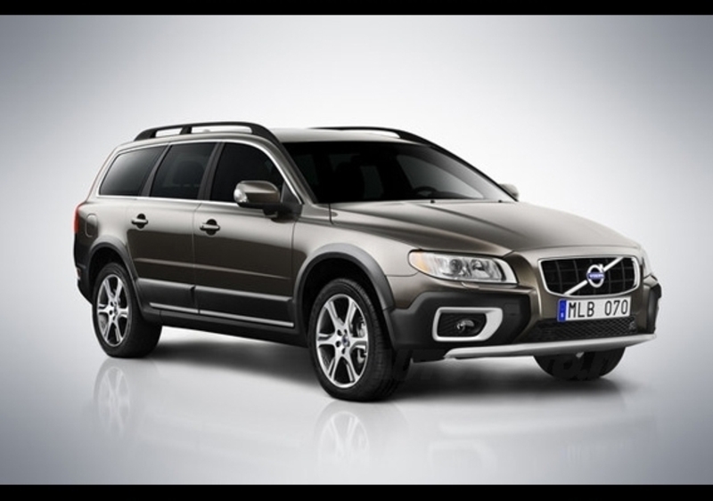 Volvo XC70, V70 e S80: 215 CV per il D5