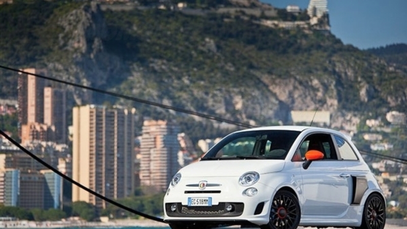 Abarth 500 R230 Stradale: il motore &egrave; centrale