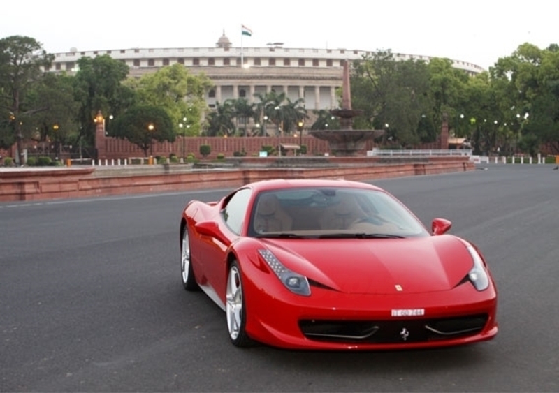 Ferrari debutta ufficialmente in India