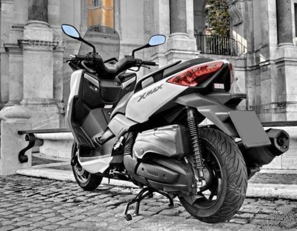 Yamaha X-Max 400 ABS (2013 - 16) (5)