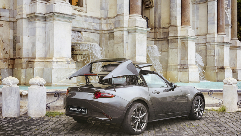 Mazda MX-5 RF, la targa &ldquo;per tutti&rdquo;. Ecco come funziona il tetto [Video]