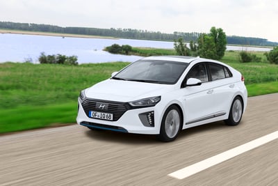 Hyundai Ioniq Hybrid 2016 [Video Primo Test]