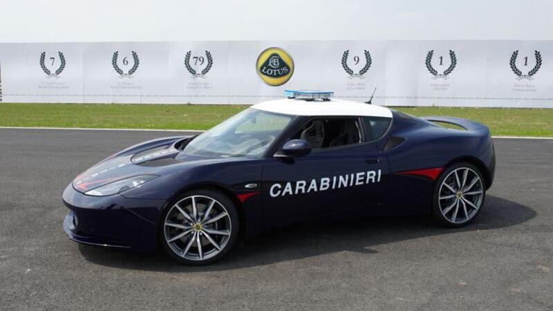 Due Lotus Evora S per i Carabinieri