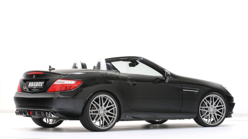 Mercedes SLK: il &ldquo;tuning program&rdquo; di Brabus