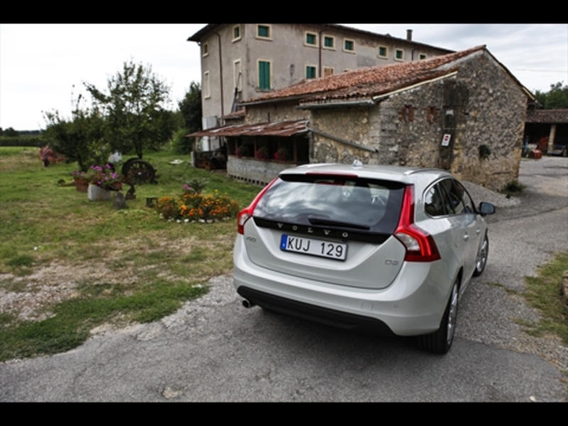 Volvo introduce la tecnologia start/stop nei modelli con cambio automatico