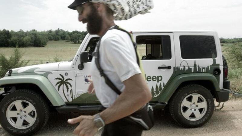 Alex Bellini conclude la &ldquo;Los Angeles-New York Footrace 2011&rdquo; con il supporto di Jeep