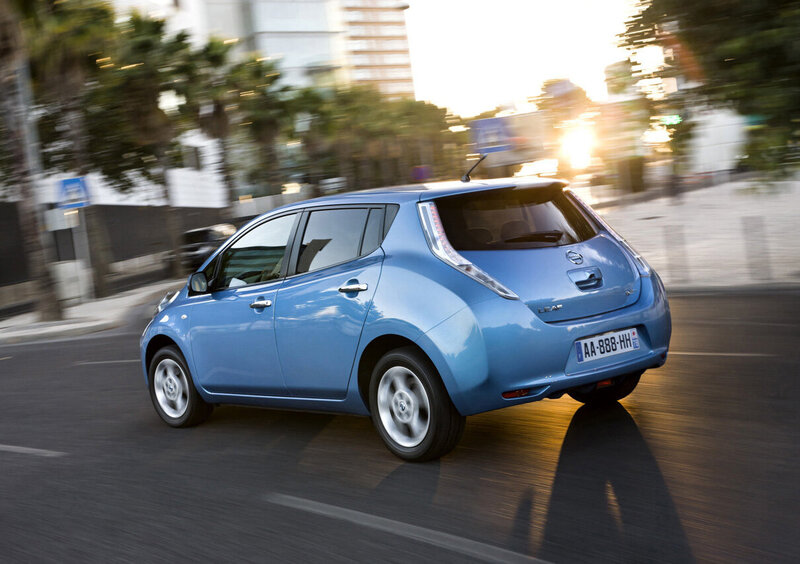 Nissan: consegnate le prime Leaf adibite a Taxi