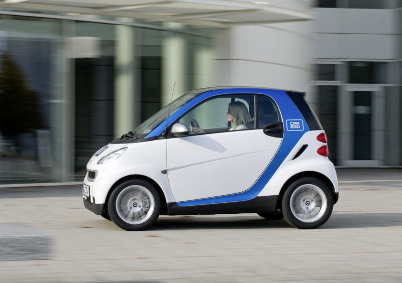 Smart: Lione aderisce a car2go