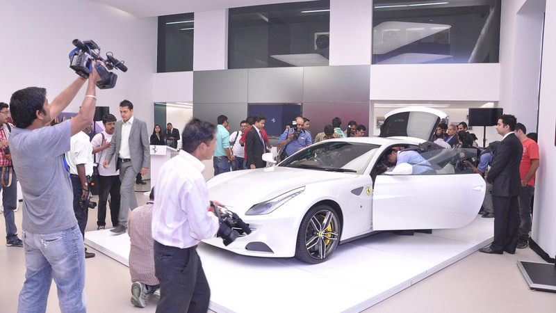 Ferrari: la FF debutta in India