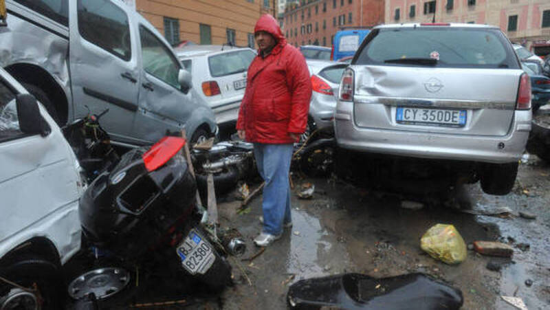 Alluvione: consigli per auto e moto danneggiate