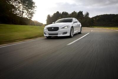 Jaguar XJ: nuovi pacchetti sportivi Sport Pack e Speed Pack