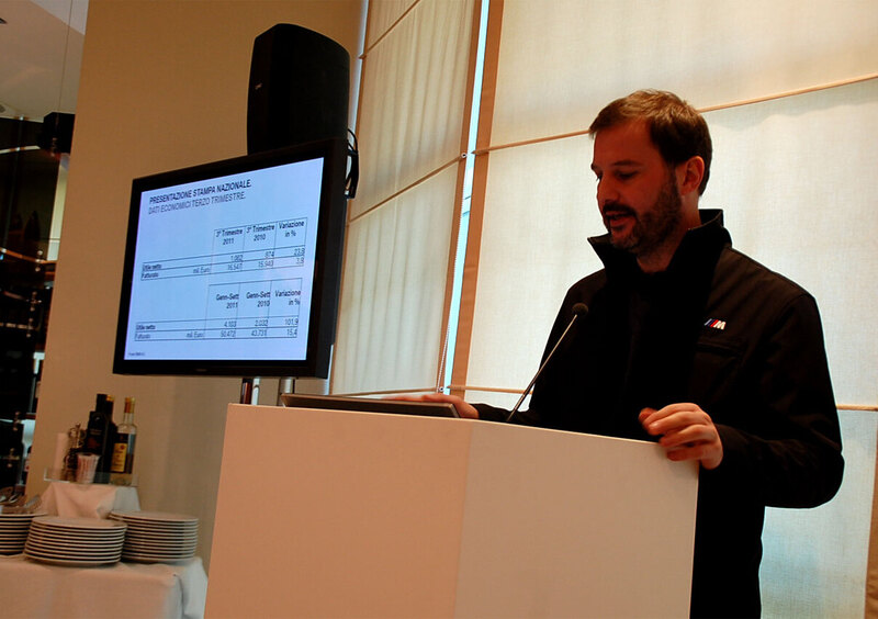 BMW Group cresce anche nel 3&deg; trimestre 2011