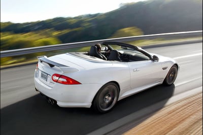 Jaguar XKR-S Convertible: prime immagini ufficiali