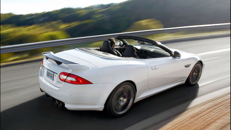 Jaguar XKR-S Convertible: prime immagini ufficiali