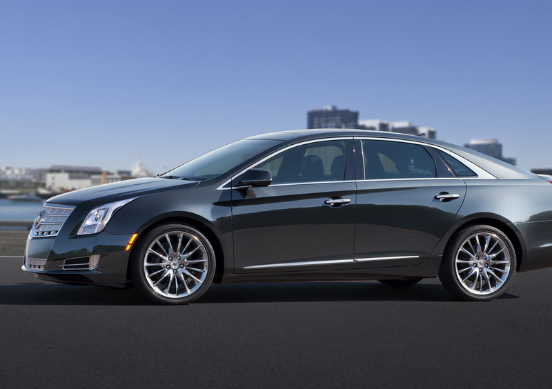 Cadillac XTS: prime immagini ufficiali