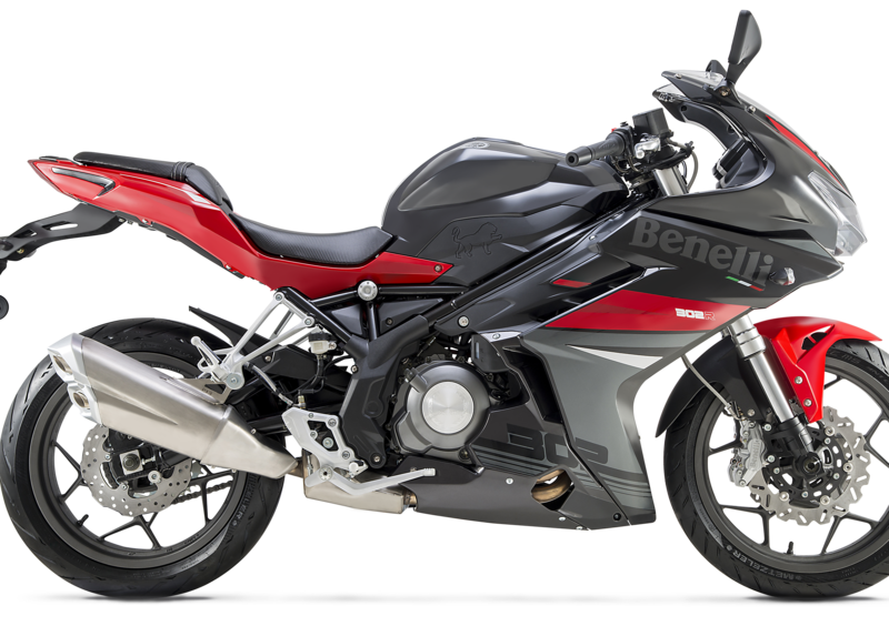 Benelli BN 302 BN 302 R (2017 - 20) (6)