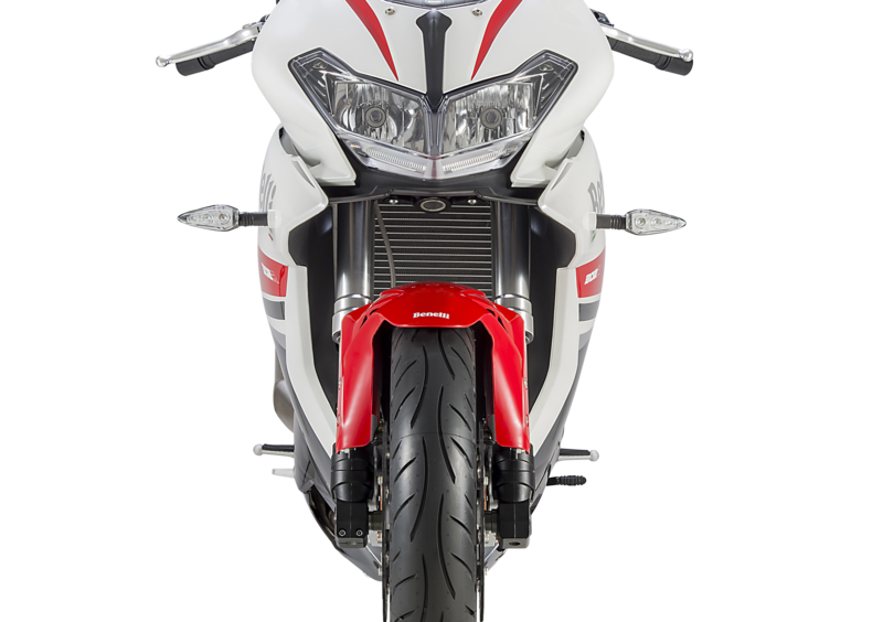 Benelli BN 302 BN 302 R (2017 - 20) (3)