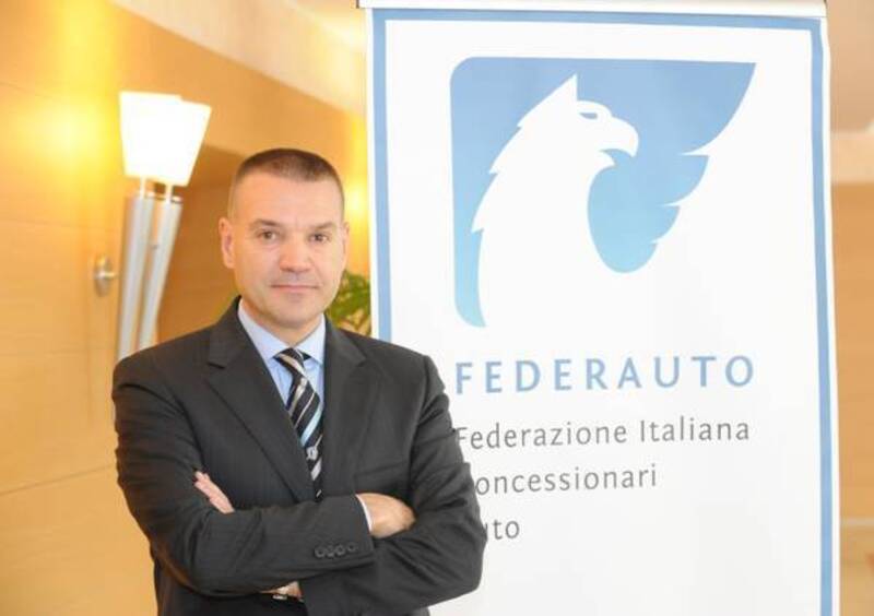 Pavan Bernacchi: &laquo;Monti ha inventato i disincentivi auto&raquo;