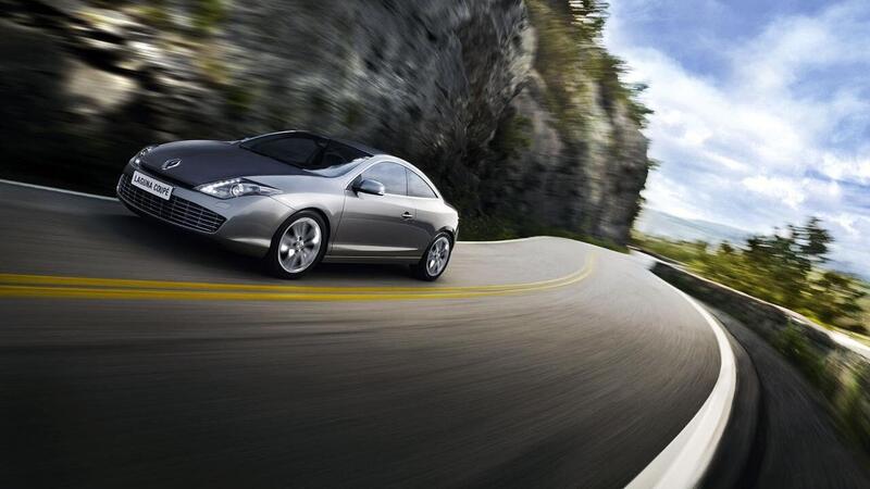 Renault Laguna Coup&eacute; 2012