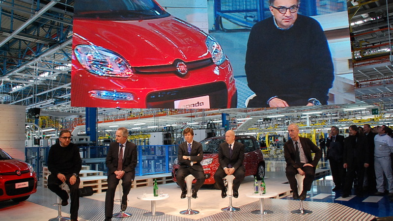 Fiat Panda: Elkann e Marchionne, emozione a Pomigliano